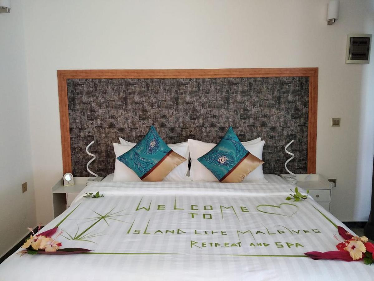Island Life Maldives Retreat & Spa Magoodhoo Exterior foto